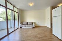 Студио с изглед към басейна и просторна площ ID: 4953 - Снимка 13