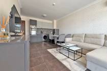 Первая линия, вид на море, современная мебель, комплекс "Dolche Vita 2" в Свети Власе ID: 6038 - Фото 2