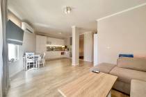 Реновиран апартамент с изглед към морето, на две крачки от плажа, Свети Влас ID: 6018 - Снимка 8