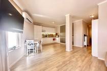 Реновиран апартамент с изглед към морето, на две крачки от плажа, Свети Влас ID: 6018 - Снимка 2