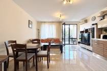 Светлый апартамент с видом на бассейн, престижный комплекс в Несебре ID: 6013 - Фото 2