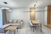 Nový nábytok, skvelé usporiadanie a výhľad na bazén! ID: 4885 - Фото1