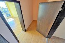 Гледка към морето и басейна, просторни стаи, комплекс „Luxor“ в Свети Влас ID: 6033 - Снимка 4