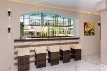 Модерен интериор и изглед към басейна — апартамент в „Tarsis 2“ ID: 5769 - Снимка 17