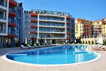 Първа линия и гледка към басейна! Апартамент в „Sun Wave“ ID: 4821 - Снимка 1