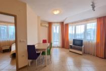 Reduced price! 3 rooms in the Royal Sun complex ID: 2190 - Photo 1