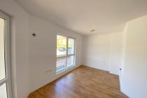 Нов необзаведен апартамент в комплекс на брега на морето ID: 3142 - Снимка 3