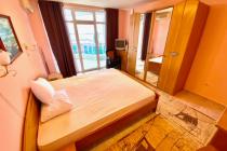 Вилла для большой семьи у моря в Свети Власе ID: 5069 - Фото 15