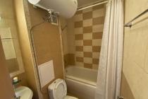 Три стаи с изглед към басейна и територията в Royal Sun ID: 2920 - Снимка 10