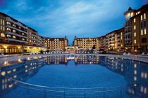 Три стаи с изглед към басейна и територията в Royal Sun ID: 2920 - Снимка 1