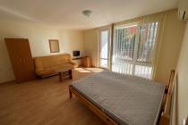 Mieszkanie z jedną sypialnią z bocznym widokiem na morze na pierwszej linii w St. Vlas ID: 3214 - Фото5