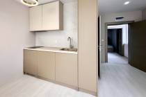 Дизайнерски ремонт, отделна спалня, нов комплекс „J'Adore Secret Garden“ ID: 5978 - Снимка 4