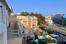 Изглед към басейна и добър ремонт - апартамент в „Kamelia Garden“ ID: 5204 - Снимка 11