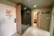 Beachfront, “Majestic Beach Resort” complex, apartment with designer interiors ID: 6090 - Photo 15