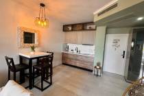 Beachfront, “Majestic Beach Resort” complex, apartment with designer interiors ID: 6090 - Photo 7