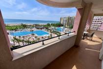 Widok na morze, pierwsza linia brzegowa! Apartament w kompleksie „Majestic Beach Resort” ID: 6329 - Фото2
