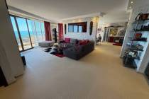 Three bedrooms, sea and mountain views, “Millennium,” Sveti Vlas ID: 6364 - Photo 4
