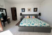 Three bedrooms, sea and mountain views, “Millennium,” Sveti Vlas ID: 6364 - Photo 10