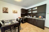 Priamo pri mori! Dvojizbový apartmán v komplexe s krásnym zeleným areálom v Lozeneci ID: 6113 - Фото3