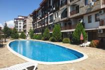 Обзаведено студио с изглед към басейна, на 5 минути от плажа, Свети Влас ID: 6016 - Снимка 1