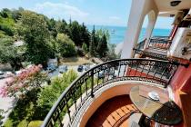 The first line by the sea! Flat with modern renovation and furniture ID: 3536 - Photo 1