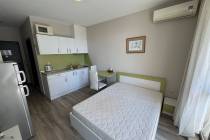 Студио на 5 минути от плажа, престижният комплекс „Sorrento Sole Mare“ ID: 6202 - Снимка 4