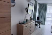 Купить студию с ремонтом на курорте Солнечный берег, вид на бассейн ID: 6068 - Фото 3