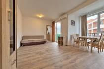 Светли стаи, 2 тераси, комплекс „Sunny View Central“, курорт Слънчев бряг ID: 6050 - Снимка 2