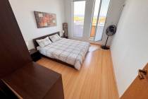 Two bedrooms, new furniture, pool view ID: 6425 - Photo 8