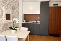 Апартамент с мебели и ремонт в елитен комплекс ID: 5752 - Снимка 3