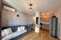 Модерен интериор и изглед към басейна — апартамент в „Tarsis 2“ ID: 5769 - Снимка 5