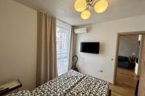 Модерен интериор и изглед към басейна — апартамент в „Tarsis 2“ ID: 5769 - Снимка 10