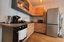 Модерен интериор и изглед към басейна — апартамент в „Tarsis 2“ ID: 5769 - Снимка 7