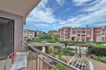 Pool view. Apartment for a large family in the “VIP Image” complex ID: 6206 - Photo 13