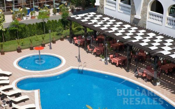 Гледка към морето и басейна, светли стаи, среден етаж, комплекс „Вавилон“ ID: 6017 - Снимка 24