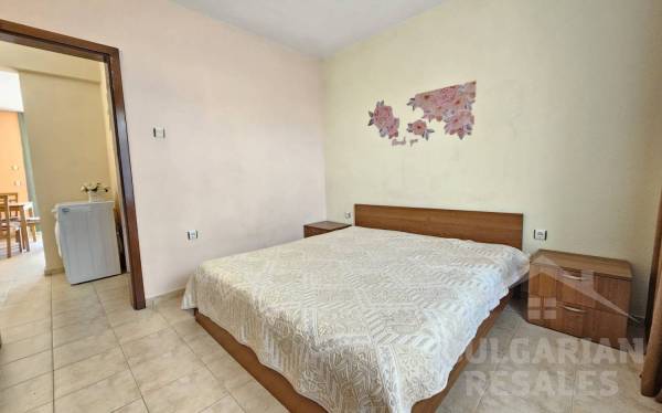 Apartment by the Sea with a Private Patio — Sveti Vlas ID: 6097 - Photo 6