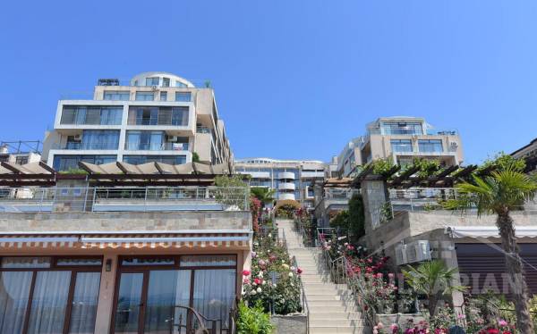 Первая линия, вид на море, современная мебель, комплекс "Dolche Vita 2" в Свети Власе ID: 6038 - Фото 12