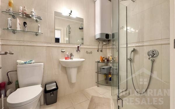 Светлый апартамент с видом на бассейн, престижный комплекс в Несебре ID: 6013 - Фото 13