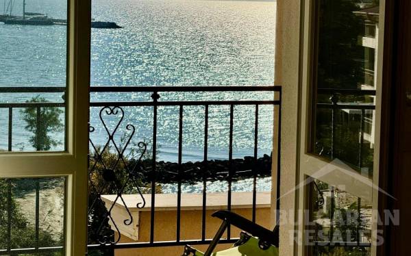 Апартамент с добра гледка към морето, първа линия! ID: 4066 - Снимка 21