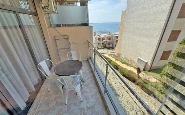 Pierwsza linia! Mieszkanie z lakonicznym designem ID: 4958 - Фото2