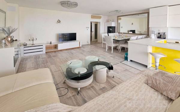 Výhľad na more, moderná rekonštrukcia, 2 spálne, komplex „Oasis“, Ravda ID: 6072 - Фото2