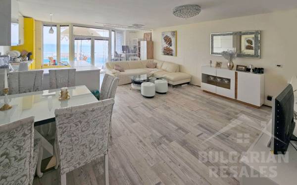 Výhľad na more, moderná rekonštrukcia, 2 spálne, komplex „Oasis“, Ravda ID: 6072 - Фото3