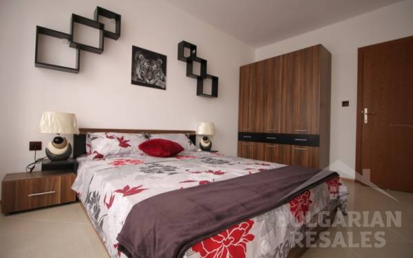 2 Rooms in Magnolia Garden ID: 1041 - Photo 8