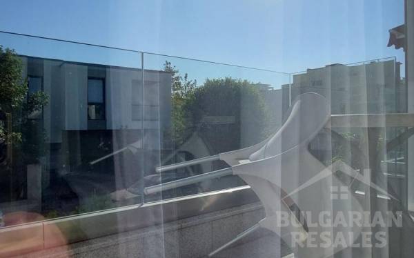 Таунхаус на 100 метра от плажа с модерни довършителни работи и обзавеждане ID: 3702 - Снимка 11