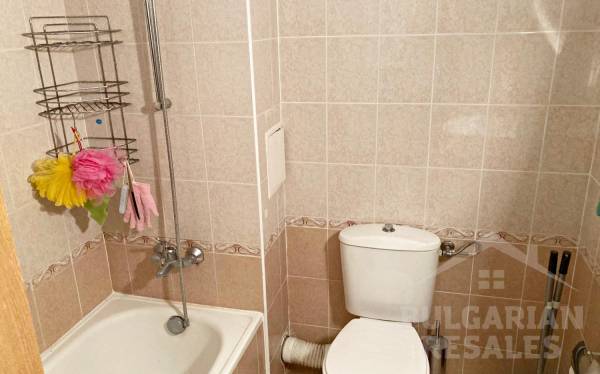 Flat on the first line by the sea! Good investment! ID: 3766 - Photo 9