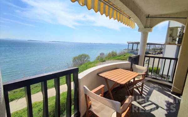 4 rooms with frontal sea view  ID: 1815 - Photo 5