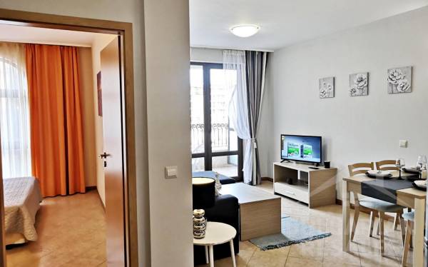 Апартаменты с видом на бассейн в Royal Sun ID: 1677 - Фото3