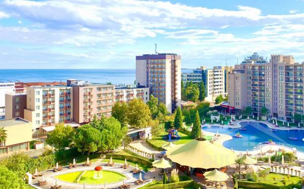 Апартамент в първокласния комплекс Royal Beach Barcelo ID: 2425 - Снимка 12