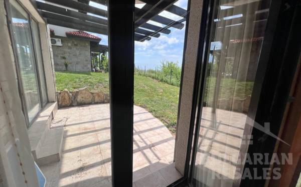 Апартамент с две спални и тераса с достъп до терена ID: 3562 - Снимка 4