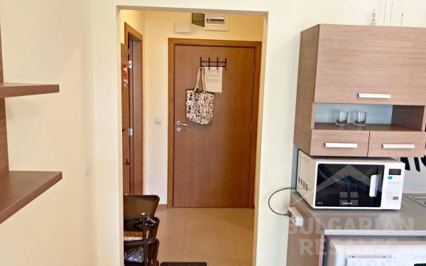 Flat on the first line by the sea! Good investment! ID: 3766 - Photo 4